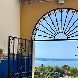 https://apartamentos-balcon-de-maro.1costadelsol.com