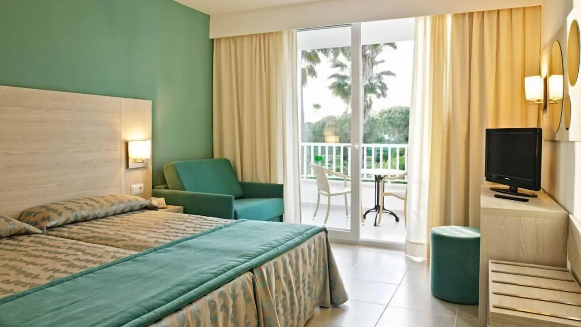 ****  Protur Safari Park Aparthotel Sa Coma  Spain