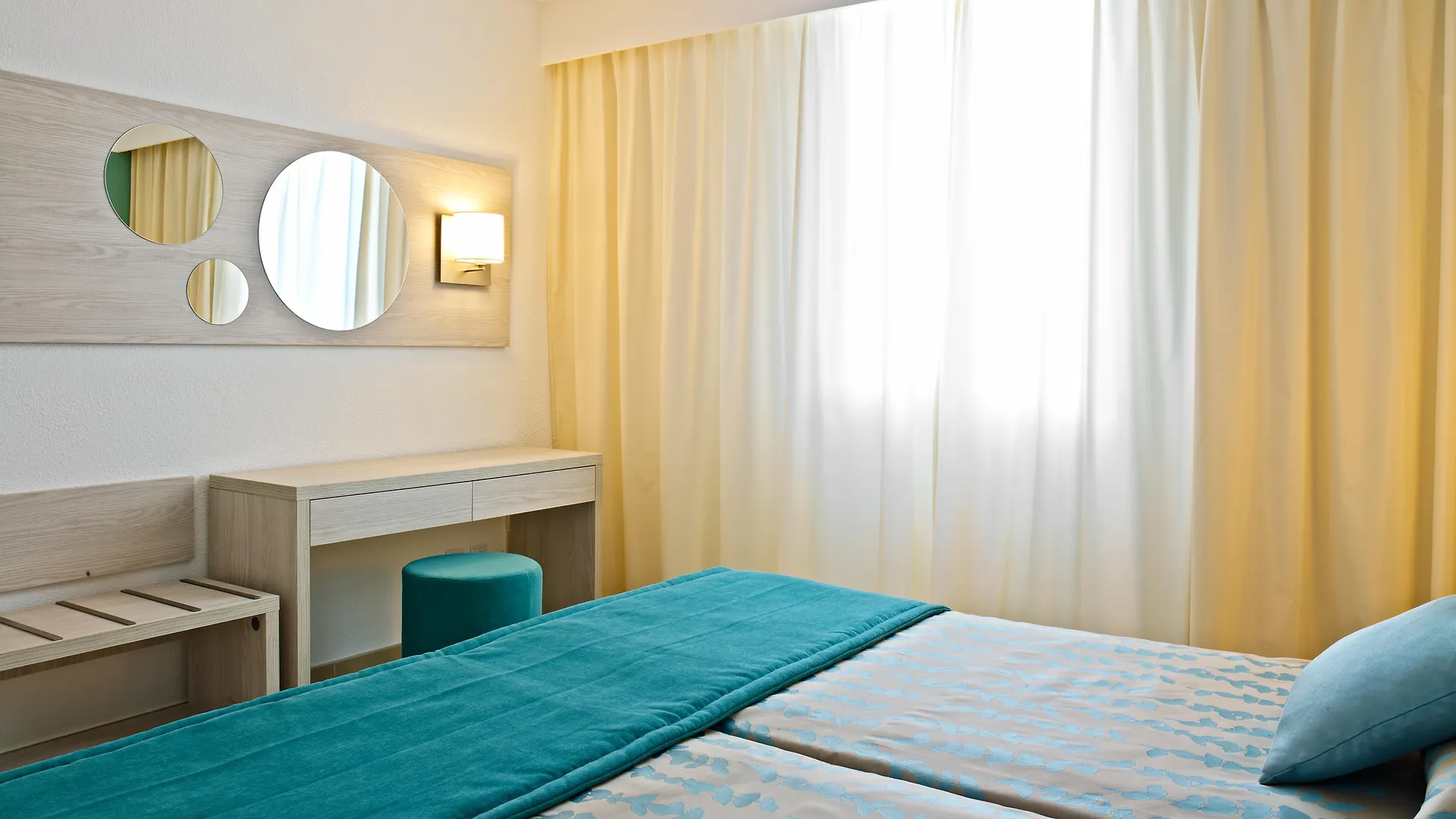 Protur Safari Park Aparthotel Sa Coma