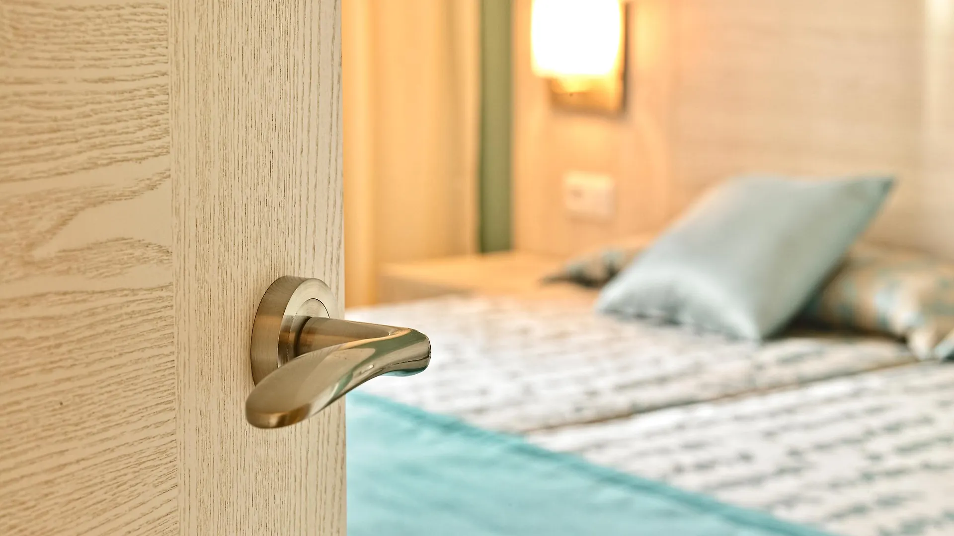 Protur Safari Park Aparthotel Sa Coma